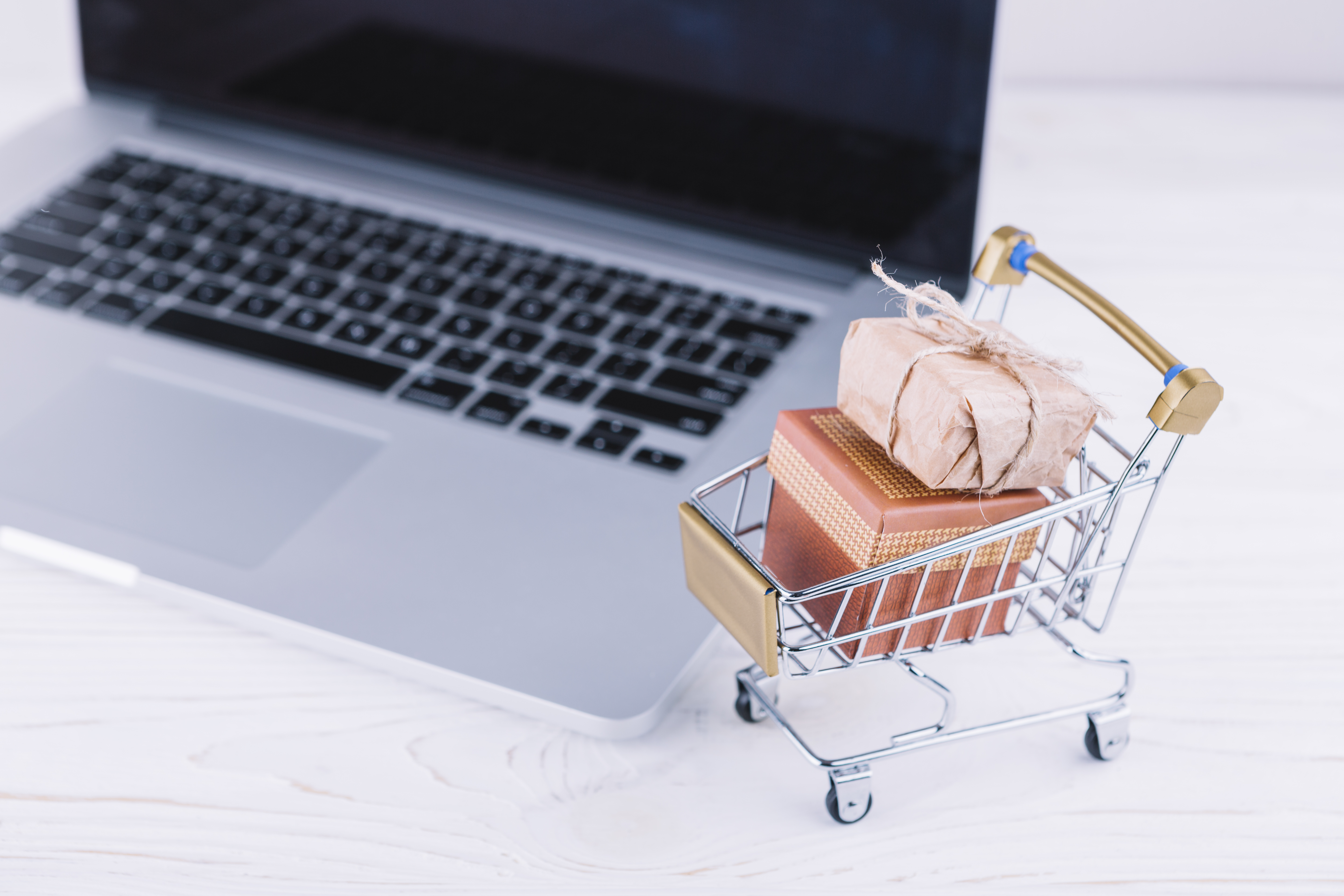 Онлайн-покупки у иностранных продавцов планируют обложить НДС 22% с 2027 года