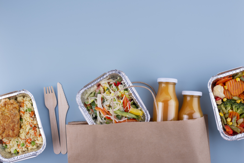 Москвичи стали чаще заказывать продукты вечером